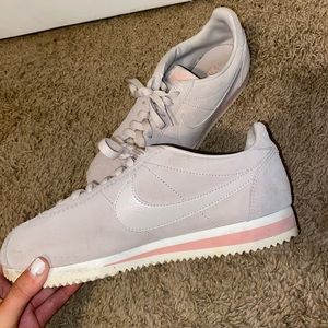 Taupe/Pink Nike Sneaker Size 9.5